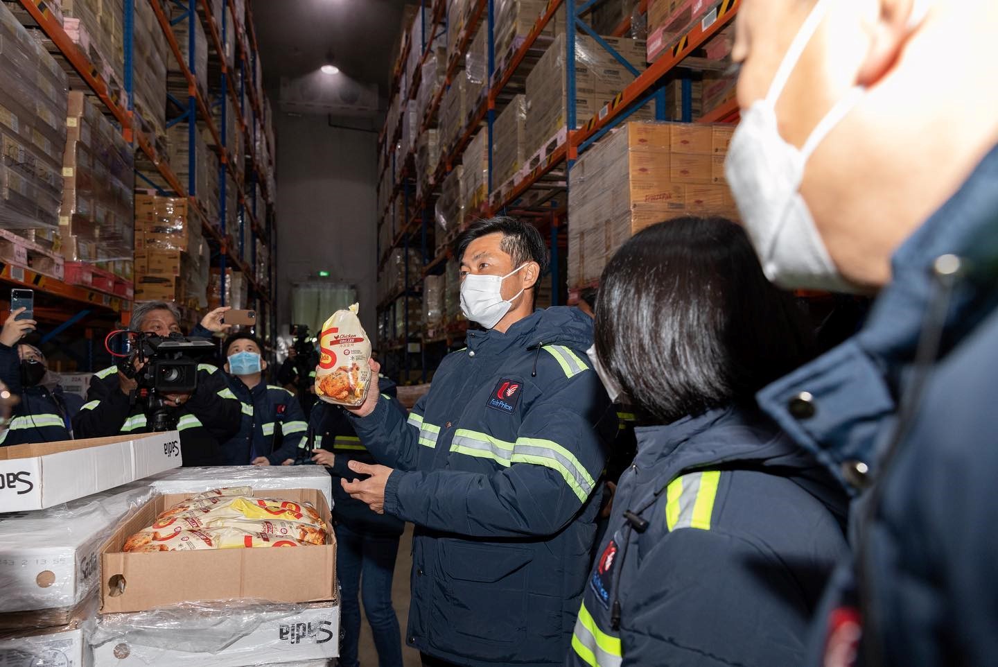 MOS Desmond at NTUC FairPrice’s Fresh Food Distribution Centre 2